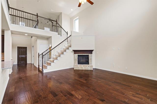 Foto del edificio - 2701 Calmwood Dr