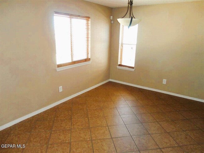 Building Photo - 3984 Tierra Venado Dr