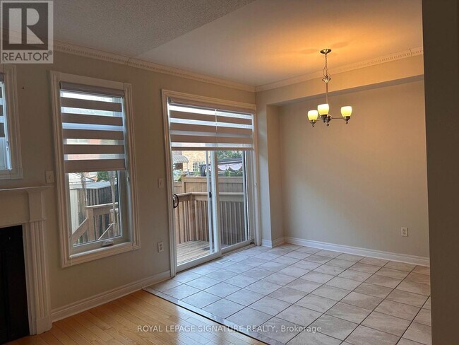 Photo du bâtiment - 2295 Rochester Cir