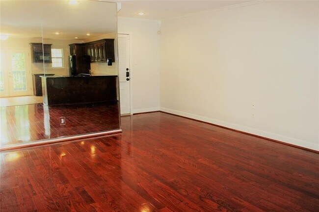 Foto del edificio - 8277 Kingsbrook Rd