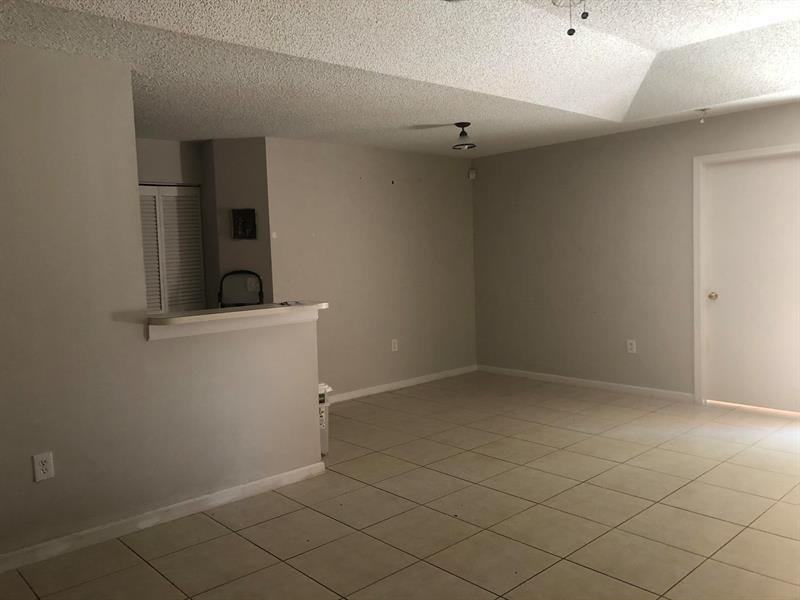 Foto del edificio - 4086 Eastridge Dr