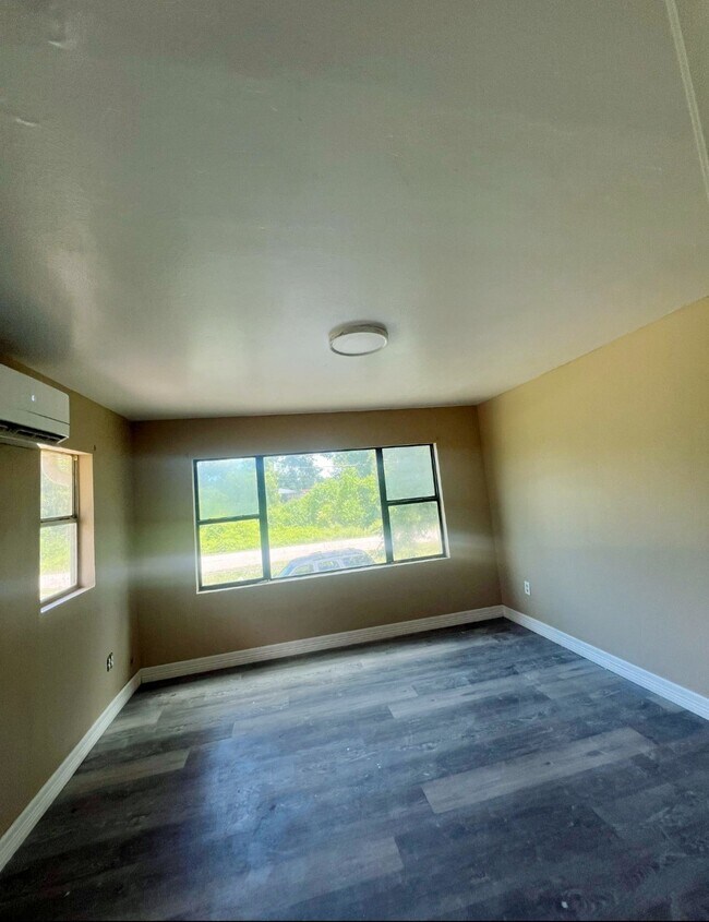 Foto del edificio - 246 Creekside Dr