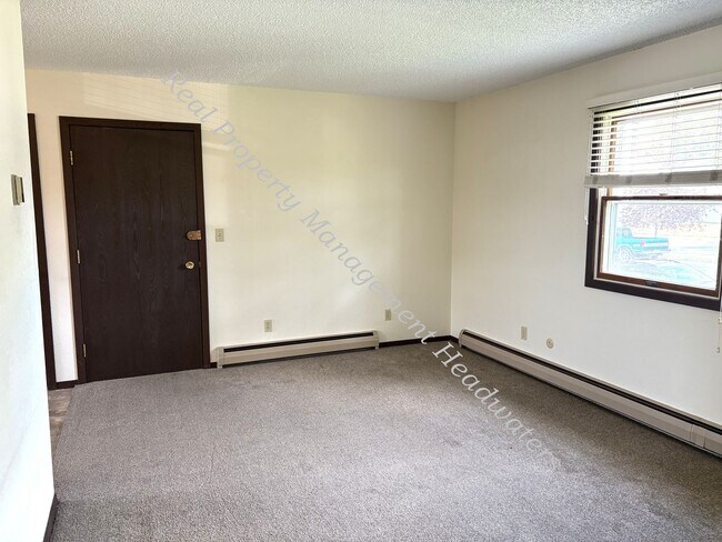Foto del edificio - 2114 Billings Ave