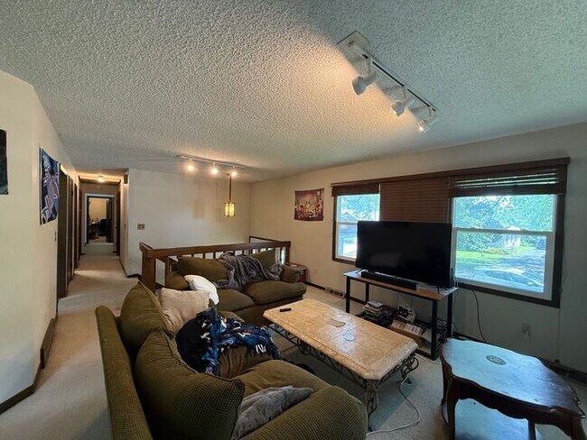 Foto del edificio - $2,995 | 4 Bedroom, 3 Bathroom Multi Floor House | NO Pets | Available for August 5th, 2026 Move In!