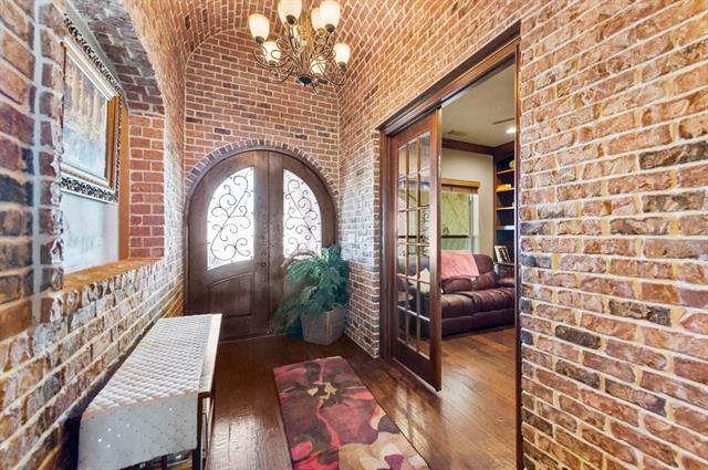 Building Photo - 1905 Melbourne Dr