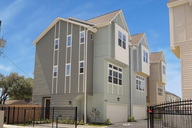 Foto del edificio - 2125 Hoskins Dr