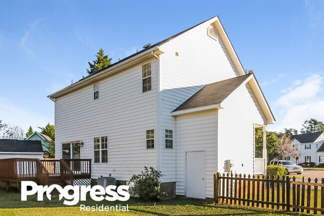 Building Photo - 14 Olde Charles Towne Ct