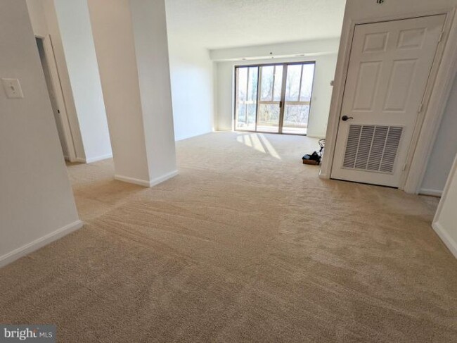 Building Photo - 2901 S Leisure World Blvd