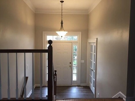 Building Photo - 200 Red Oak Ln