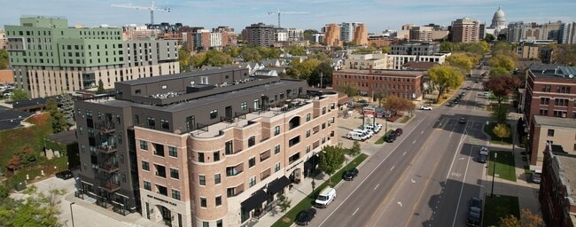 Foto del edificio - West Washington Place