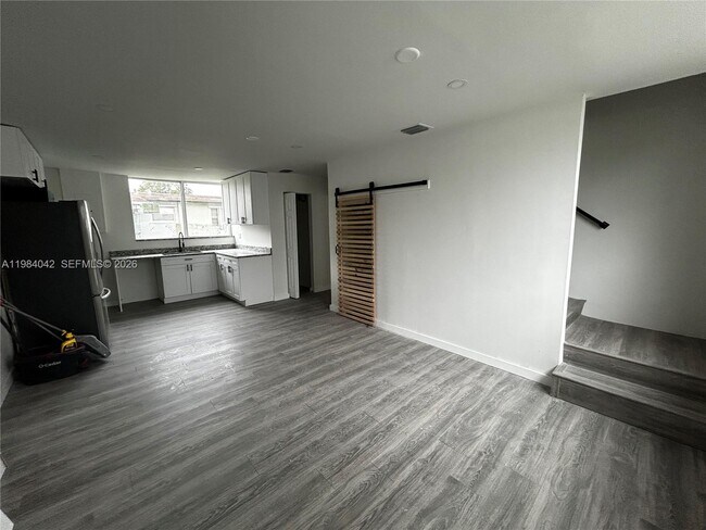 Foto del edificio - 4429 SW 21st St