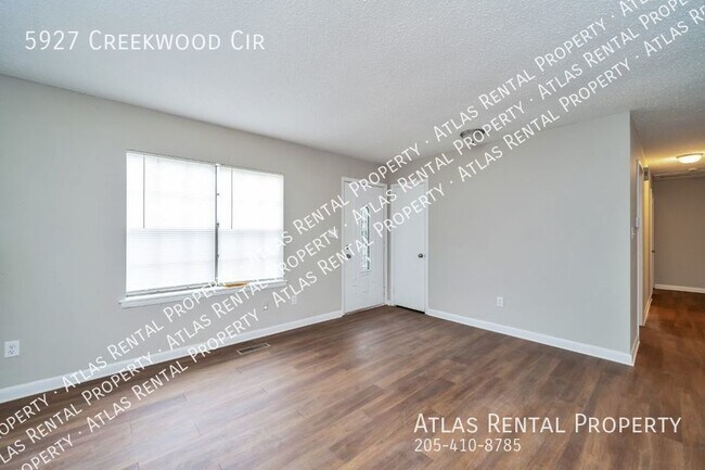 Foto del edificio - 5927 Creekwood Cir Irondale, AL 35210