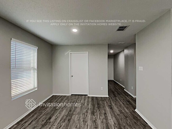 Foto del edificio - 4837 Waterford Dr