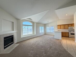 Building Photo - 4901 Black Bear Rd