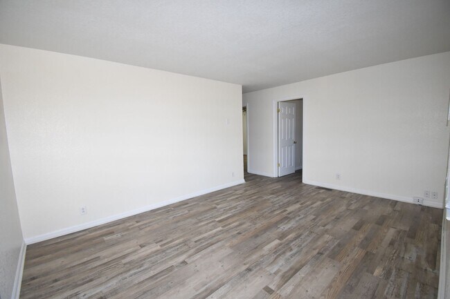 Foto del edificio - Rob Rd-142