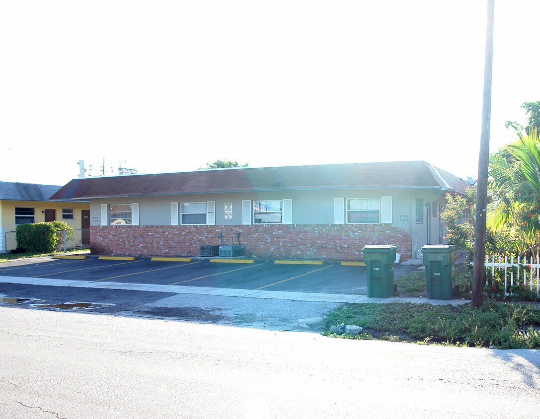Building Photo - 1832-1838 NW 52nd Ave