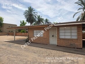 Building Photo - 5115 E Oak St