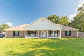 Building Photo - 6453 Woodside Dr N