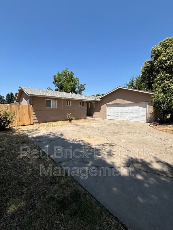 Photo - 1143 E Alexander Ave.