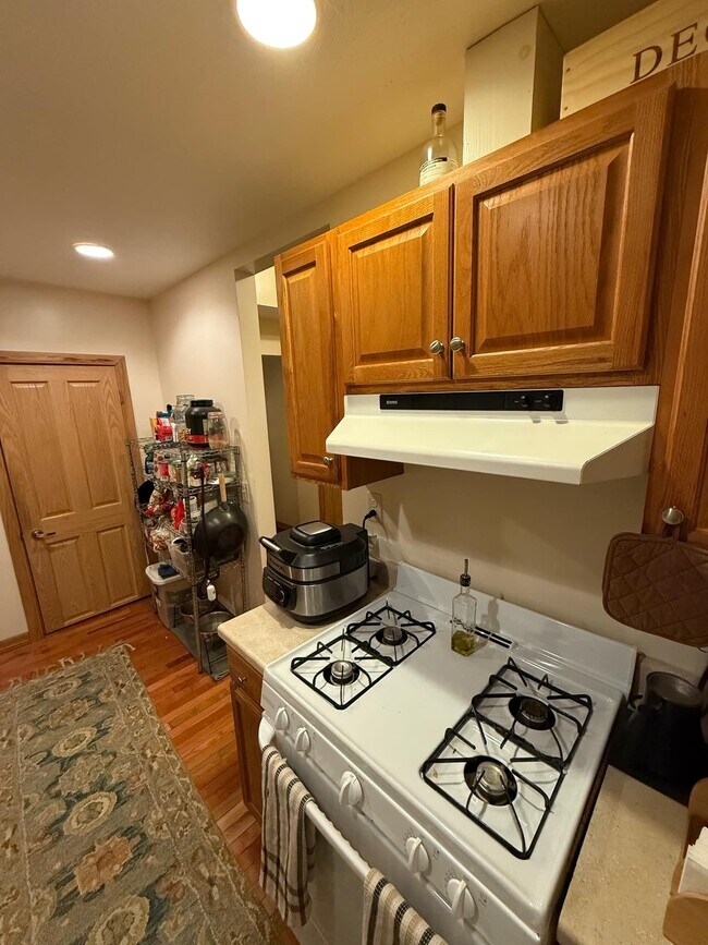 Foto del edificio - 1832 W 47th St