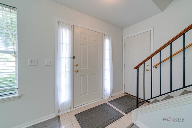 Building Photo - 1257 Orleans Dr