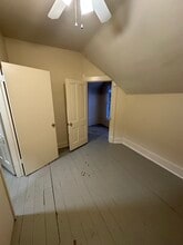 Building Photo - 610 S Green St