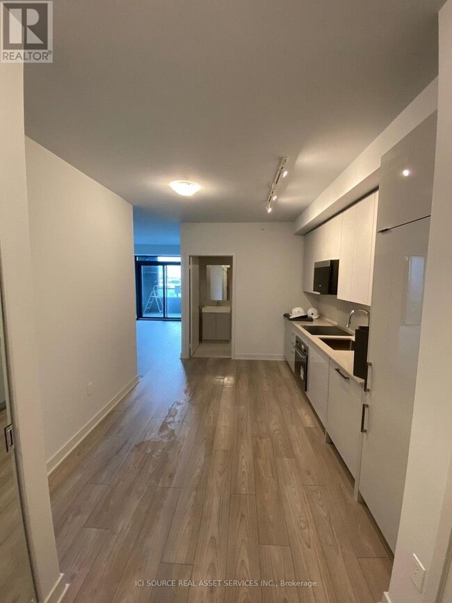 Photo du bâtiment - 2920 Hwy 7