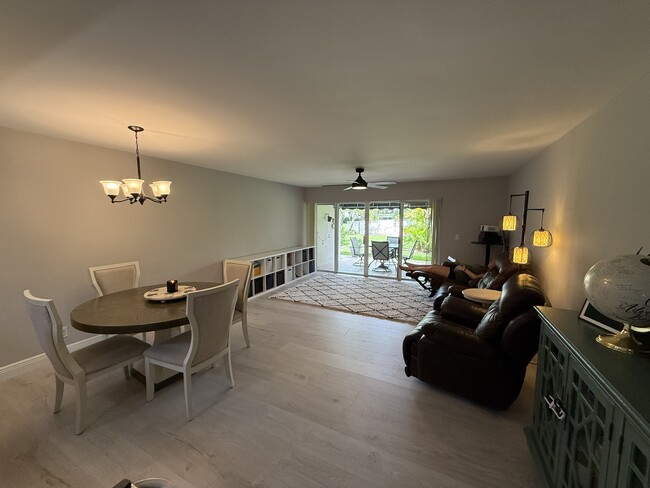 Dining room & living room - 386 Golfview Rd