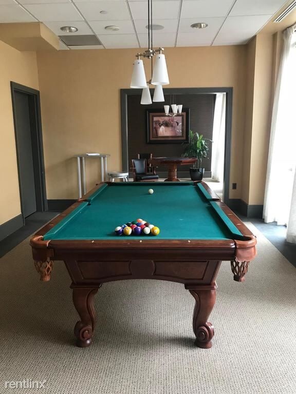 Foto del edificio - 880 N Pollard St