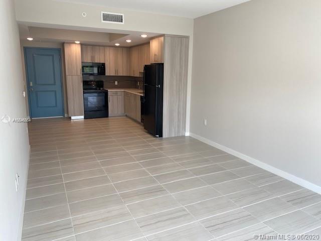 Foto del edificio - 28300 S Dixie Hwy