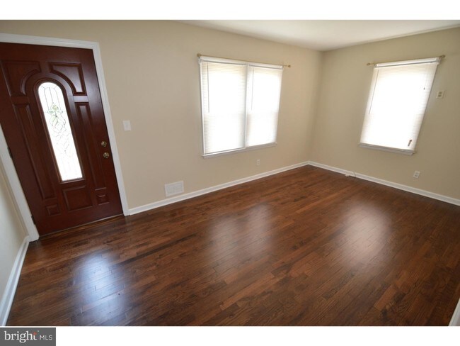 Building Photo - 317 Fetter Ave