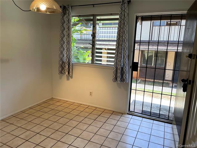 Foto del edificio - 94-120-120 Anania Dr