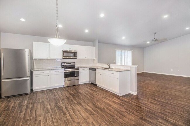 Building Photo - 2675 Hawk Ridge Ct
