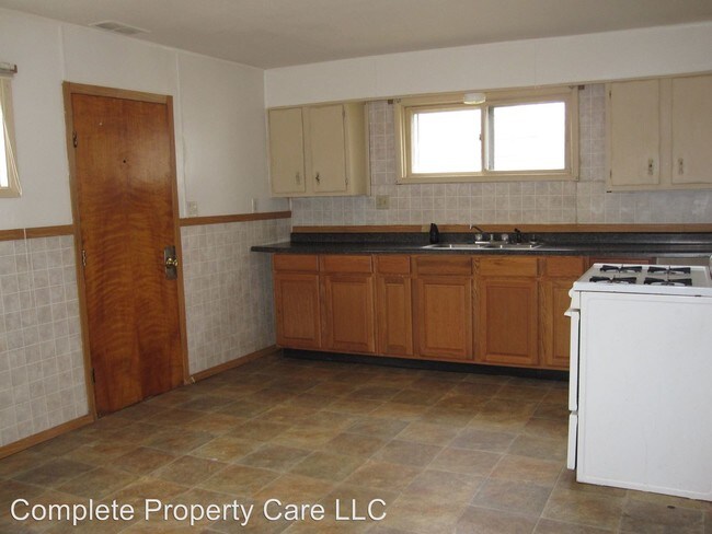 Building Photo - 108 N Claypool Rd