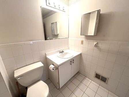 baño privado frente al br - 3 Rebecca Rd