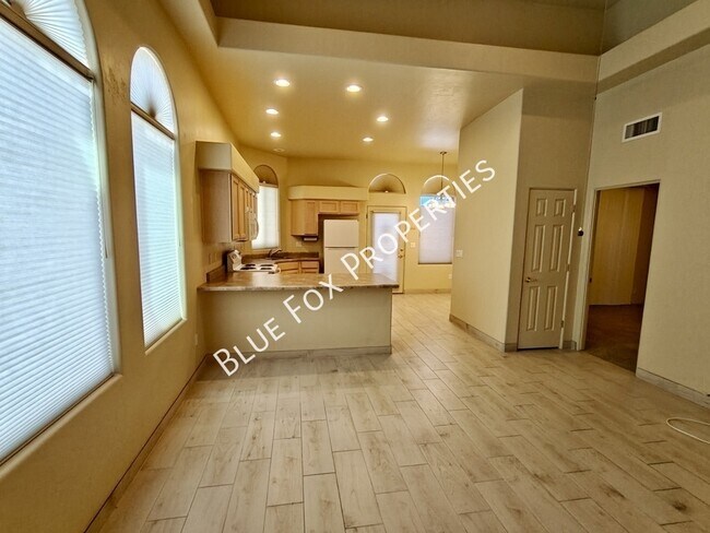 Photo - 2353 W Via Di Silvio- Townhome