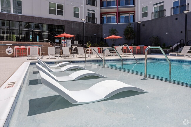 Refreshing Salt Water Pool - Centro at Pine Nash
