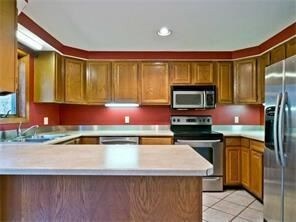 Building Photo - 3 br, 2.5 bath Apartment - 26 Cedarbrook Dr