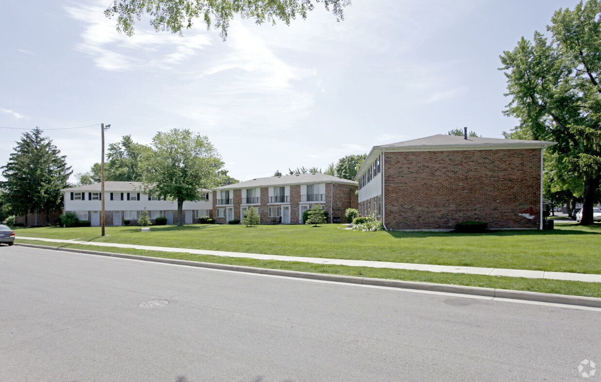 Building Photo - 4999-5023 Eastham Way