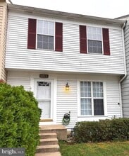 Building Photo - 7653 Stana Ct