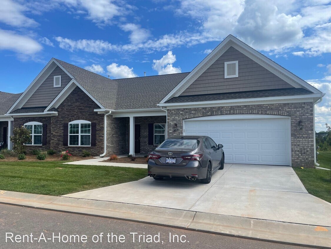 Foto principal - 3 br, 2 bath House - 3722 Echo Forest Trail