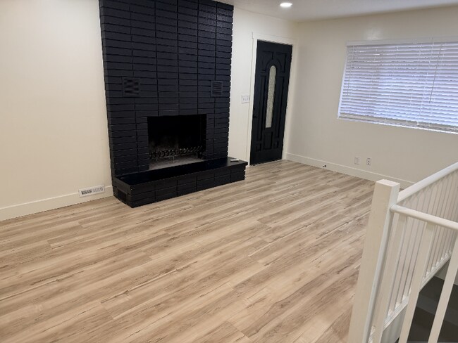 Foto del edificio - 208 Ogden Canyon Rd