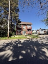 Building Photo - 3412 E 147th St