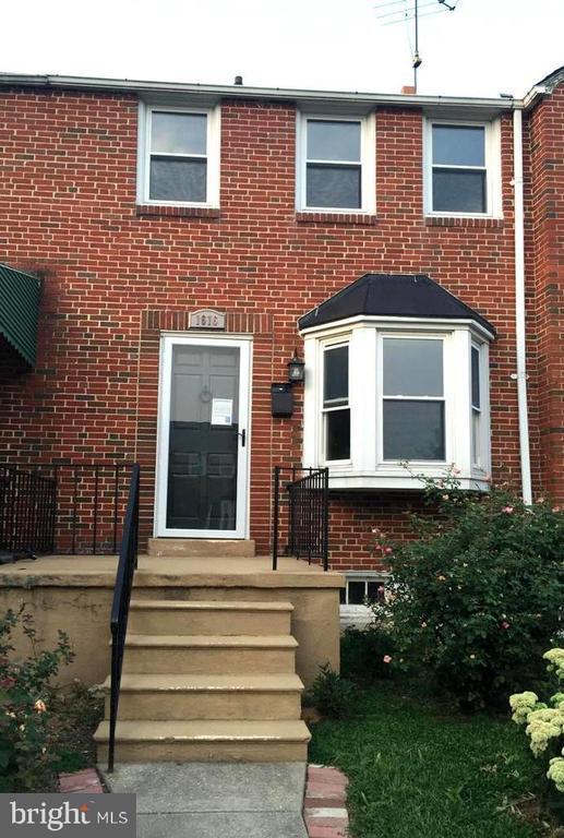 Building Photo - 1616 Thetford Rd
