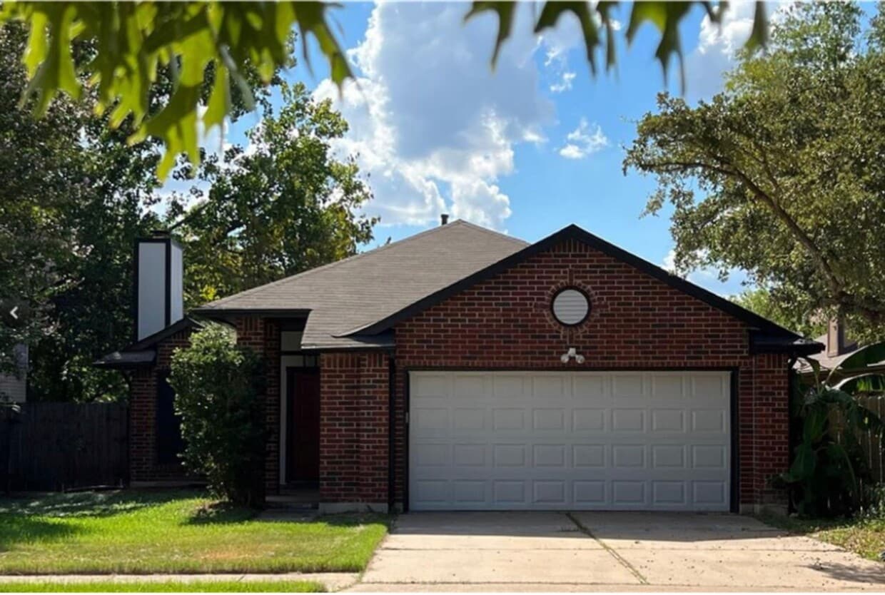 Foto principal - PRELEASING FOR FEBRUARY! 4 Bedroom near Te...