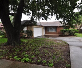 Building Photo - 3188 Barbados Ct