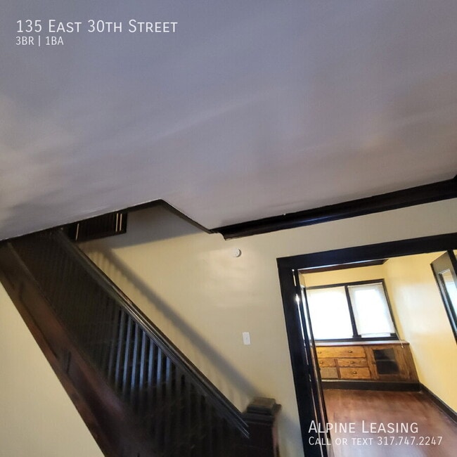Building Photo - 135 E 30th St