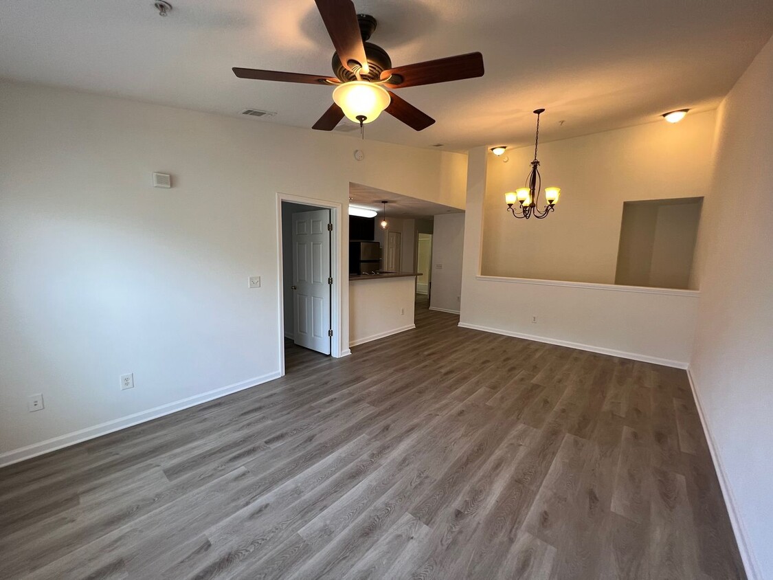 Primary Photo - Nice 2 bedroom condo for rent in Heron’s L...