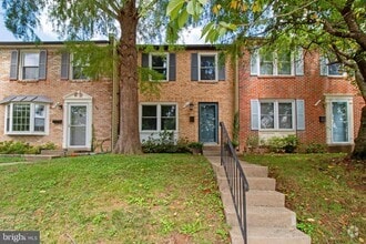 Building Photo - 141 W Annandale Rd