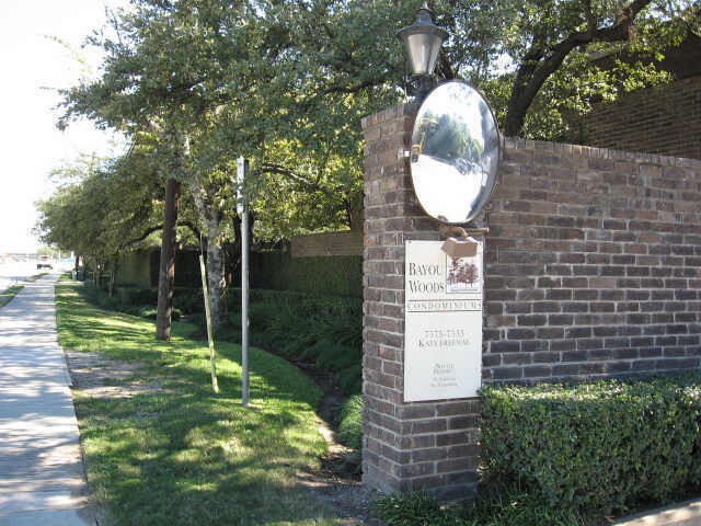 Building Photo - 7575 Katy Fwy